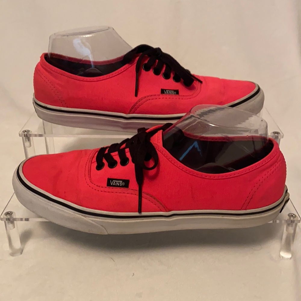 💗💗💗💗Broken in neon pink vans !!!!!!!